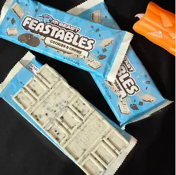 Socola Feastables MrBeast Vị Cookies & Creme (Thanh 60g) image
