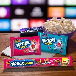 Kẹo Dẻo NERDS Gummy Clusters Vị Very Berry (Gói 85g) image